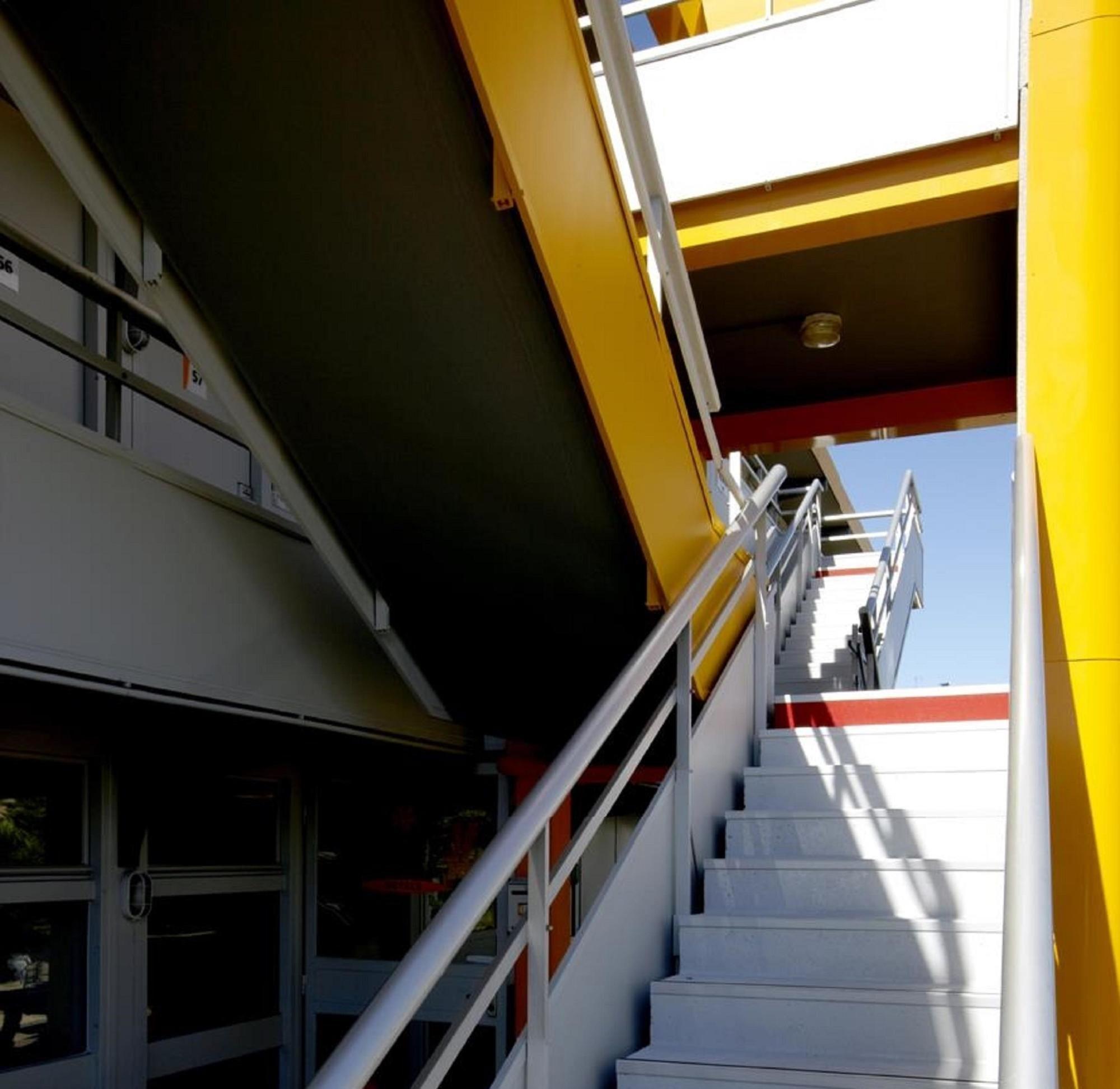 Premiere Classe Aeroport Marseille Vitrolles  Exterior photo